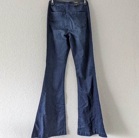 Blank NYC pull on Belle flare high waist jeans - Picture 2 of 3